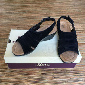 Bass Sandal Nora 7M Black Suede Slingback EUC